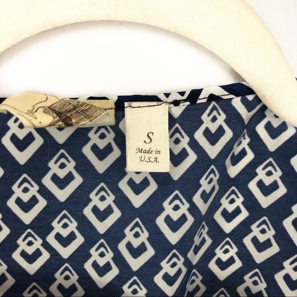 Silky Blue & Green Patterned Kimono - Picture 4 of 6